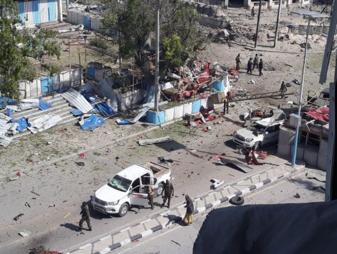 an explosion rocked in Mogadishu and targeted to security checkpoint near presidential palace of Somalia photo Somali online news
