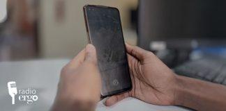 A person using a phone / Leyla Mohamed (Ugbaad)/Ergo