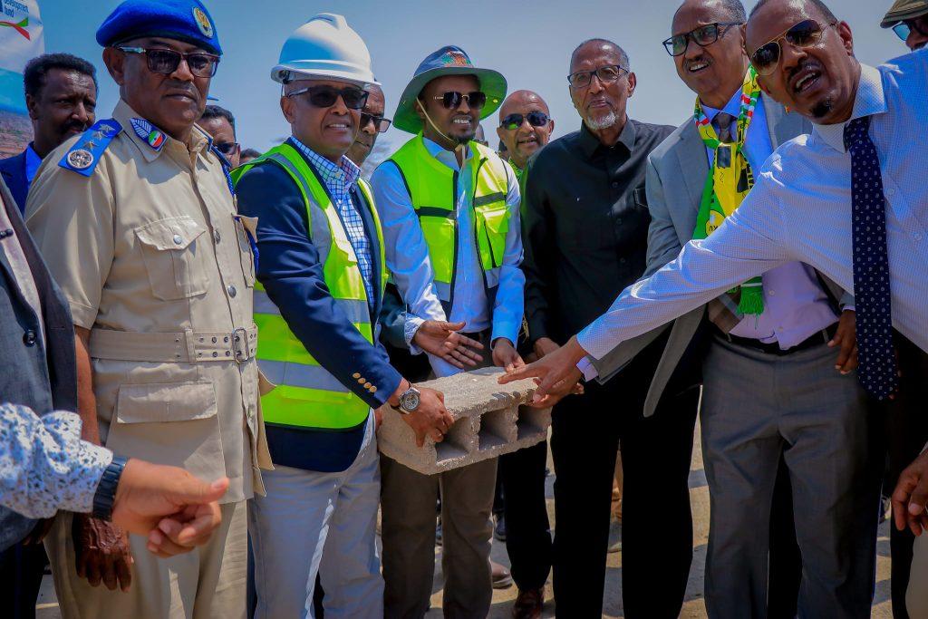 President Muse Bihi inaugurating the construction of the next phase of Burao-Berbera Road Rehabilitation (Sheikh-Berbera)