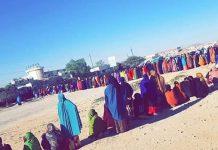 Thousands queue to vote for new president in Somaliland in 2017